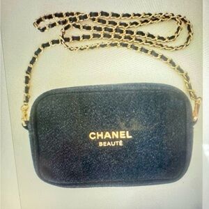 CHANEL Cosmetic Novelty Shoulder Bag Pouch Black Lame Material